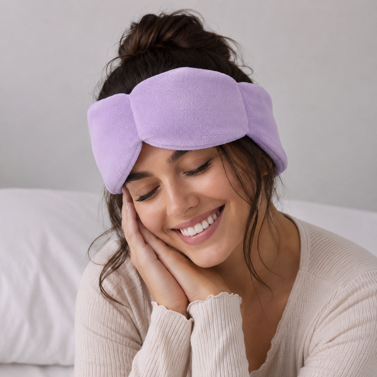 SleepyPearl™ – Calming Weighted Eye Blanket