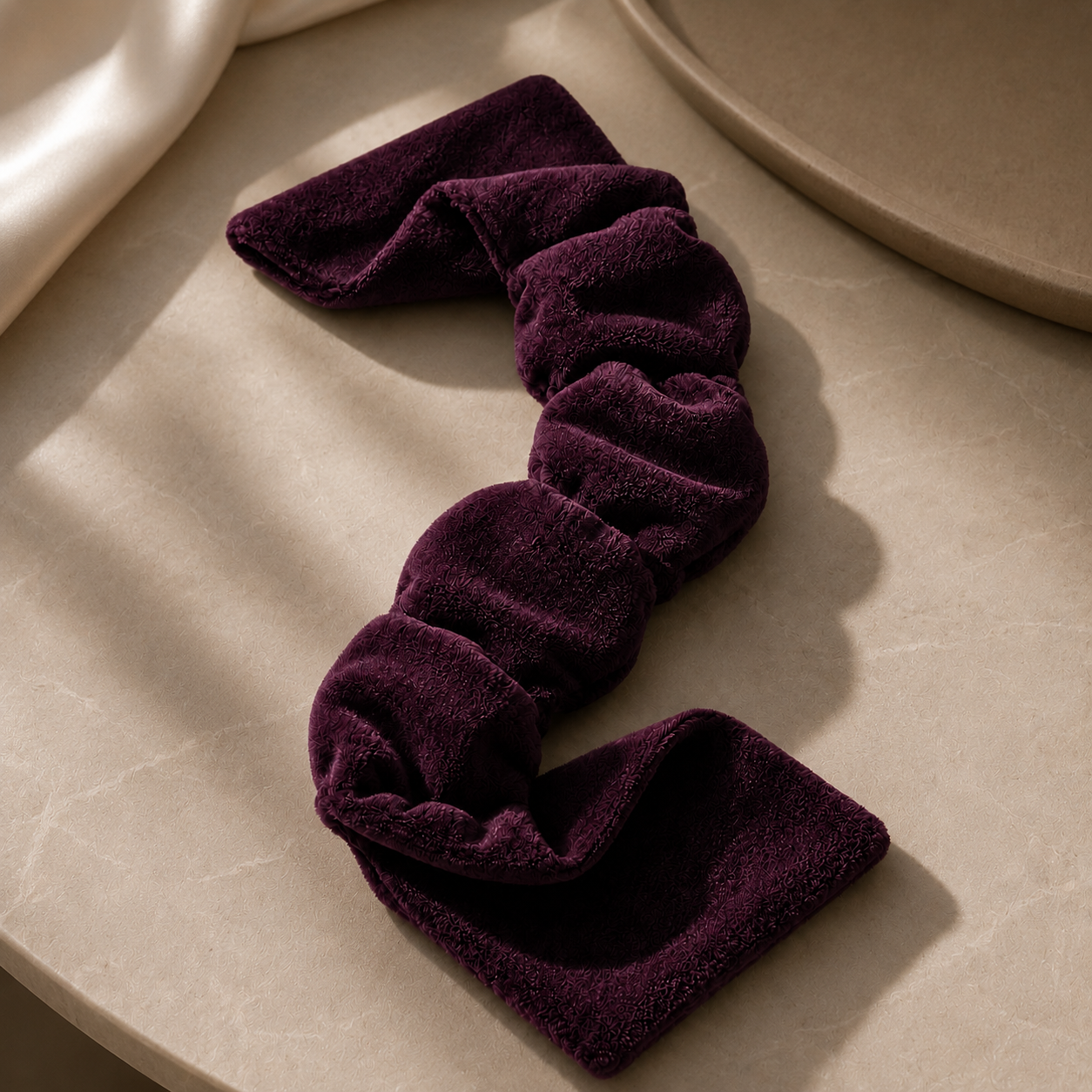 SleepyPearl™ – Calming Weighted Eye Blanket